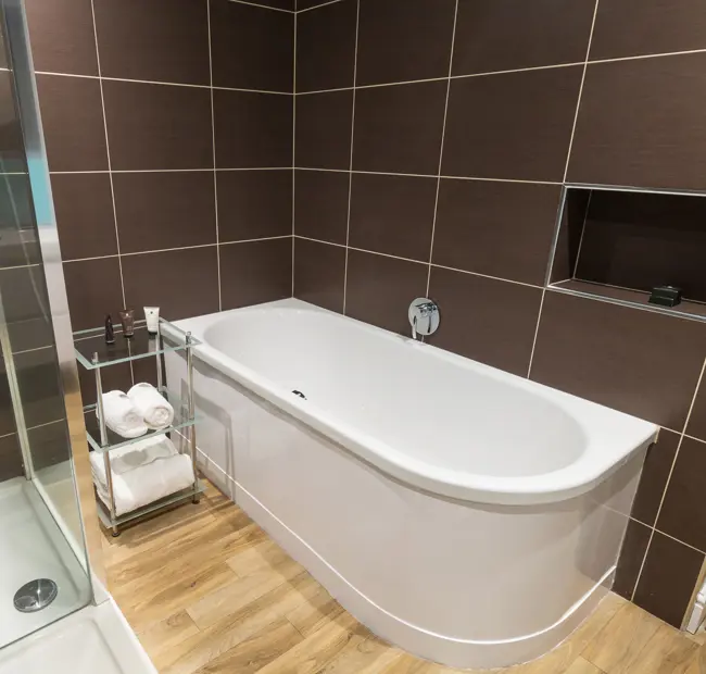 Deluxe Sea View room, bath in bathroom