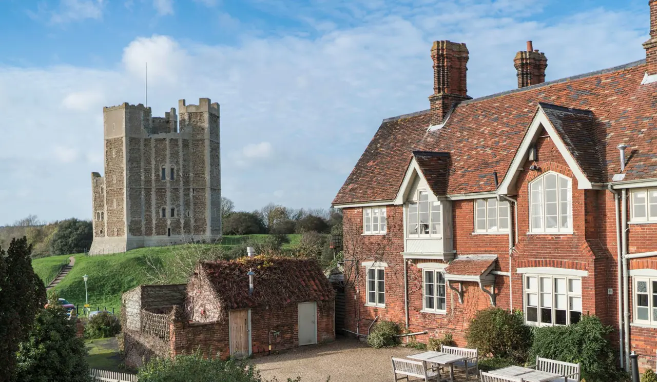 Crown and Castle Outdoor Terrace