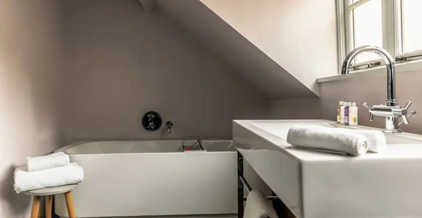 Private Suite with Balcony - The Crown & Castle, Orford Suffolk