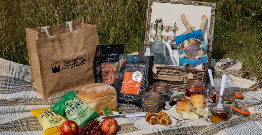 The Crown and Castle, Orford Suffolk, gift vouchers - picnic hamper